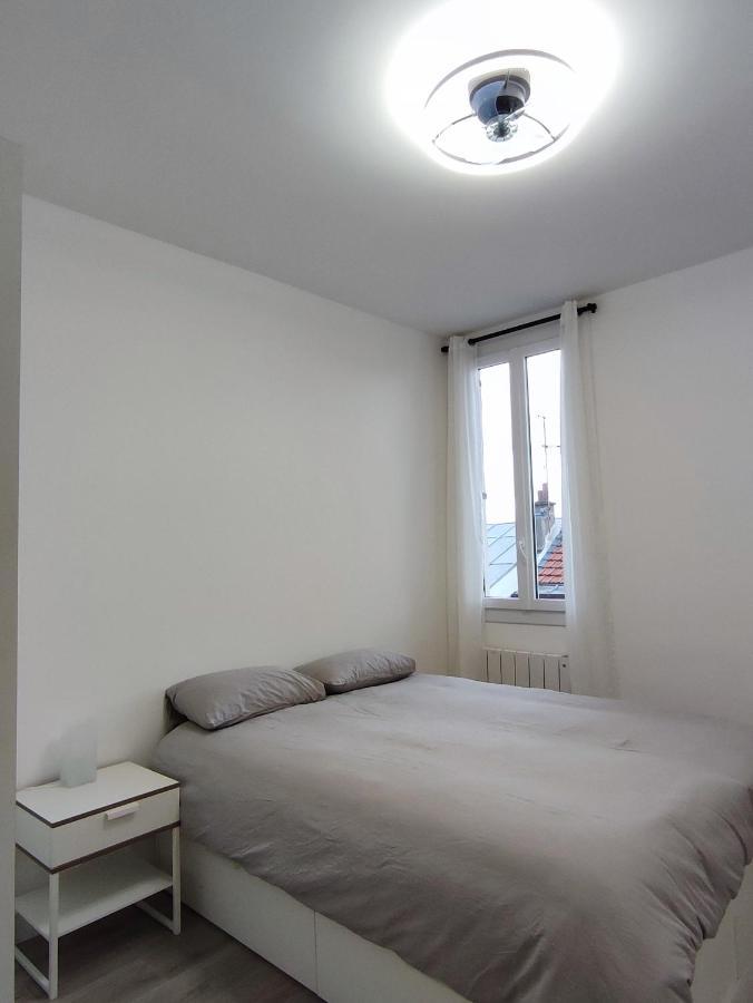 La Vie En Blanc Et Noir Maisons-Laffitte Apartment Ngoại thất bức ảnh